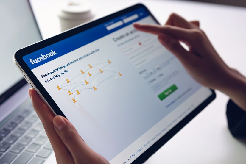 Facebook Community Management Example